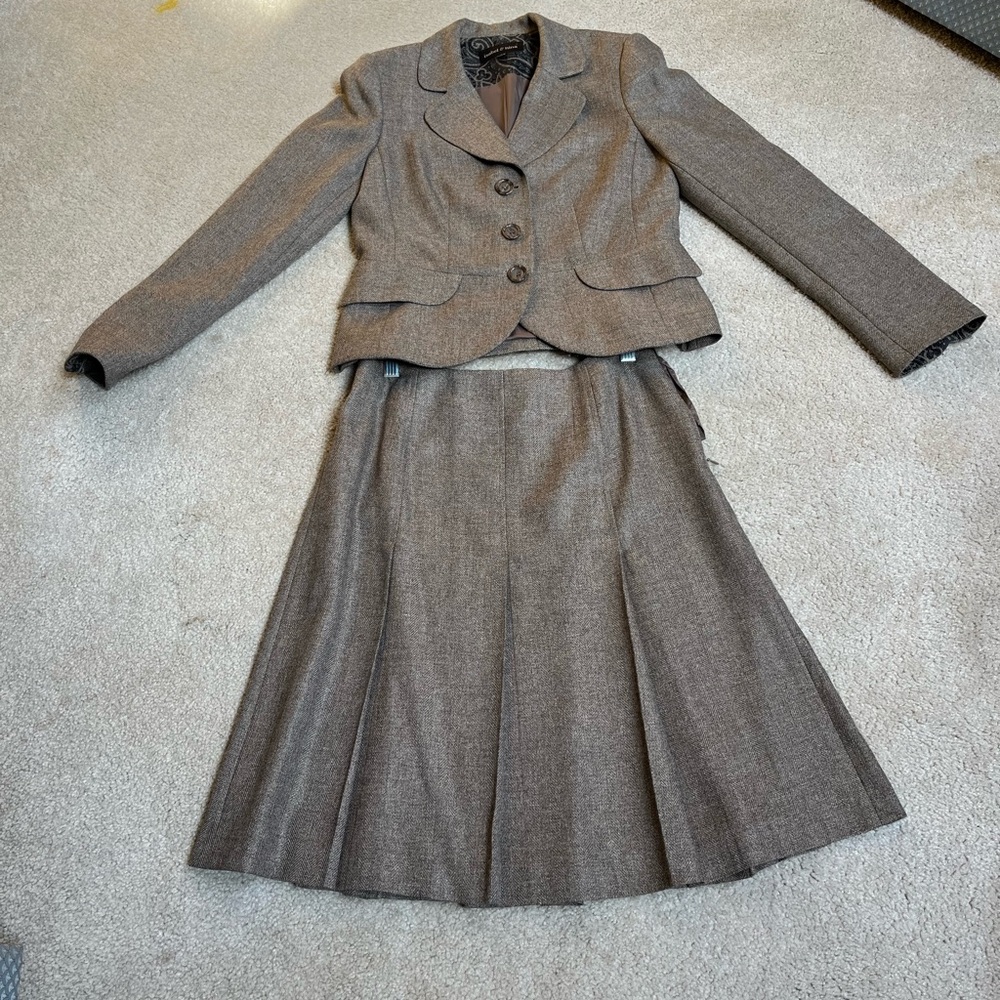 2 piece suit